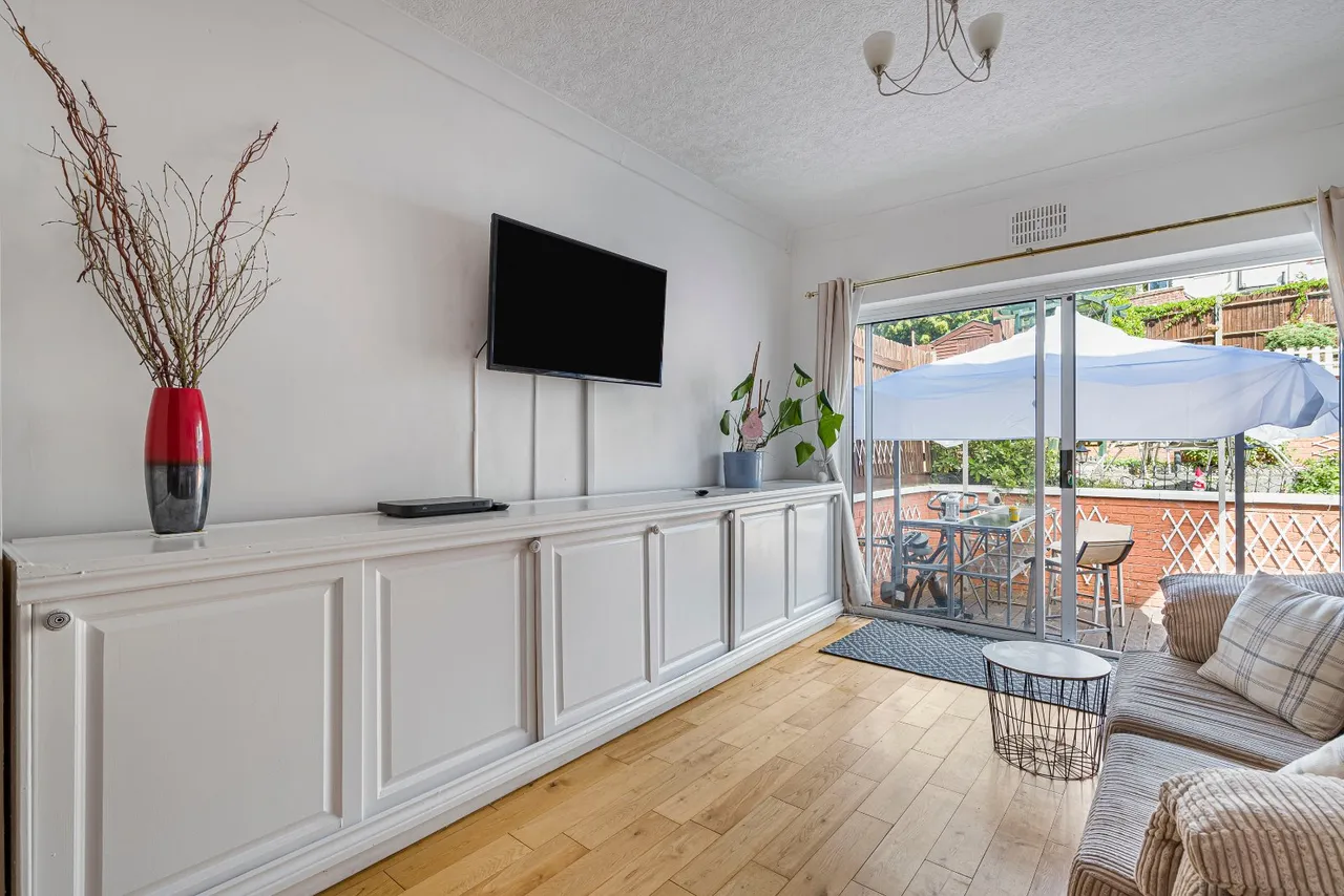 Heatherbank, Eltham, photo 10