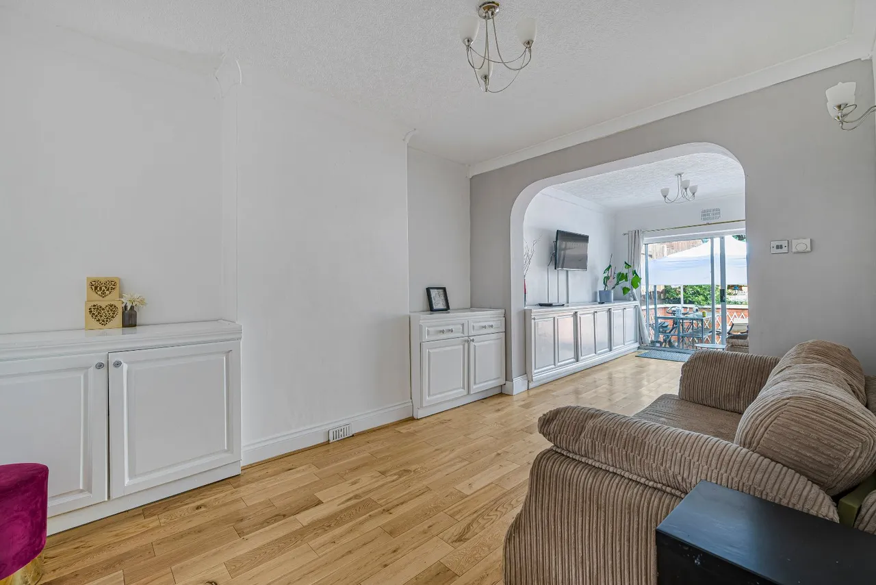 Heatherbank, Eltham, photo 7
