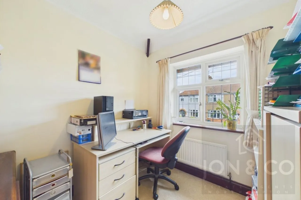 Foxgrove Avenue, Kingsthorpe, NN2, photo 16