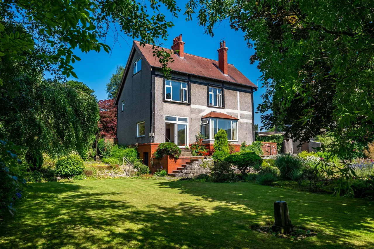 5 bed house for sale, The Drive, Ulverston, LA12