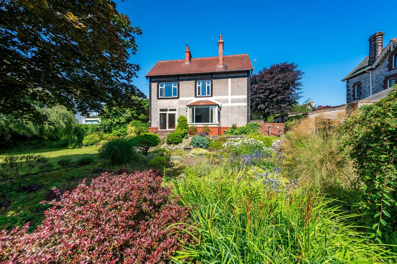 The Drive, Ulverston, LA12, photo 19