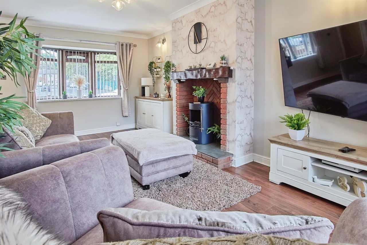 Denbigh Drive, West Bromwich, B71, photo 8
