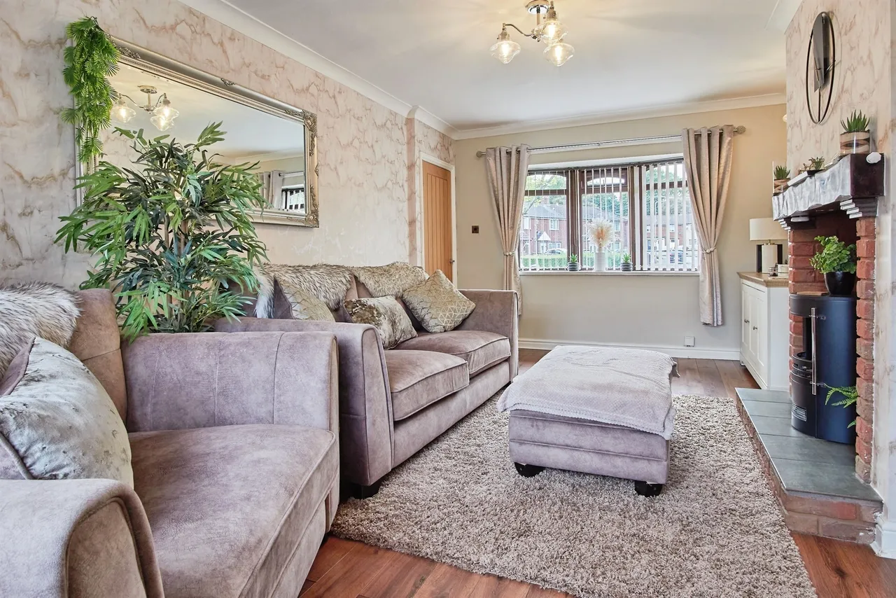 Denbigh Drive, West Bromwich, B71, photo 7
