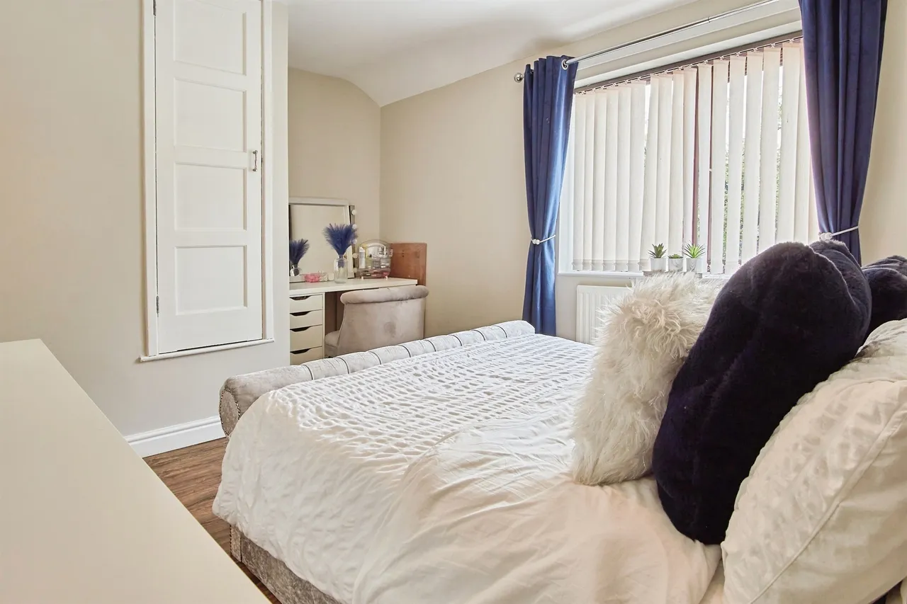 Denbigh Drive, West Bromwich, B71, photo 11