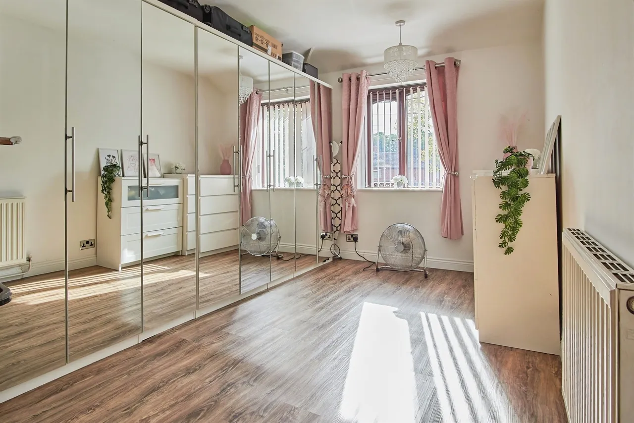 Denbigh Drive, West Bromwich, B71, photo 14