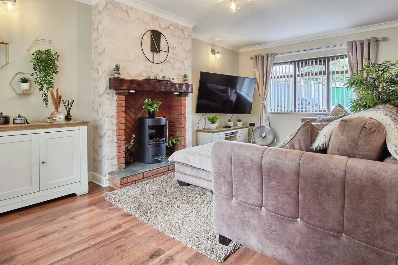 Denbigh Drive, West Bromwich, B71, photo 5