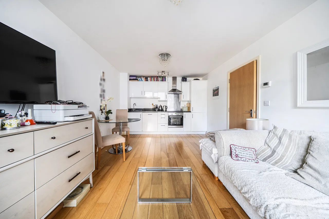 109 Simmonds House, Great West Quarter, Clayponds Lane, Brentford, photo 5