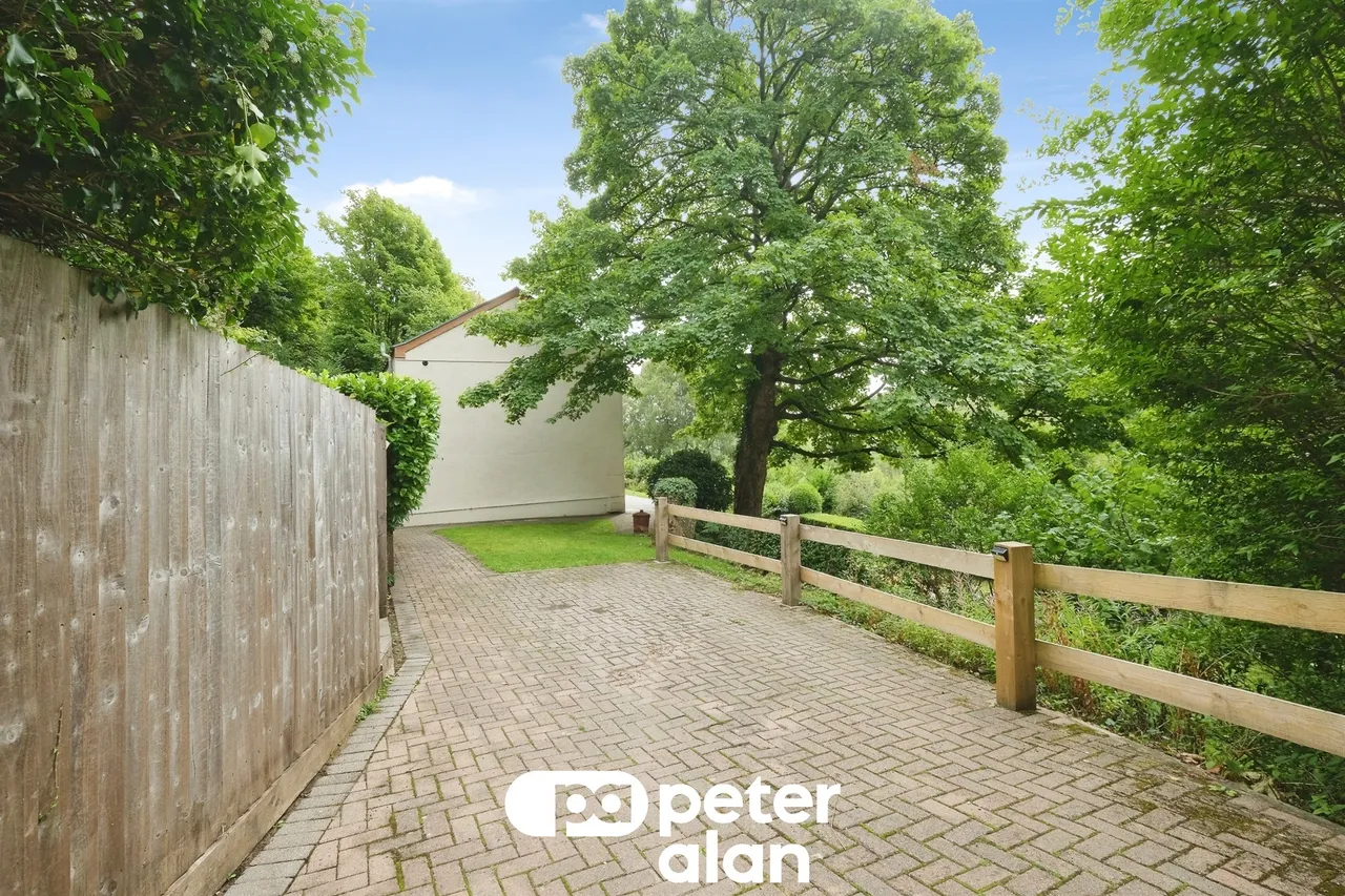 Cefn Road Upper Bargoed, CF81, photo 19