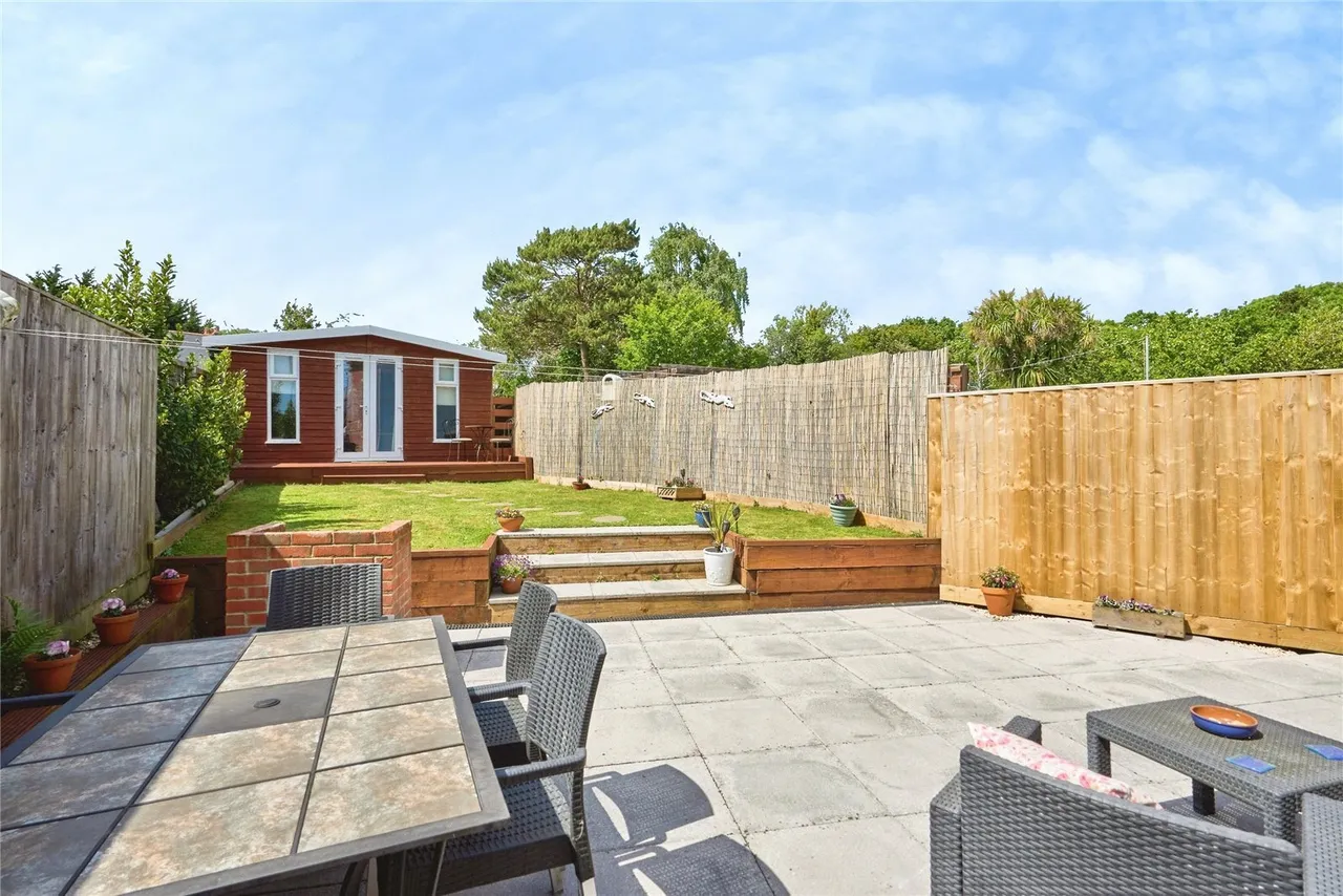 Station Road, Wootton Bridge, PO33, photo 6