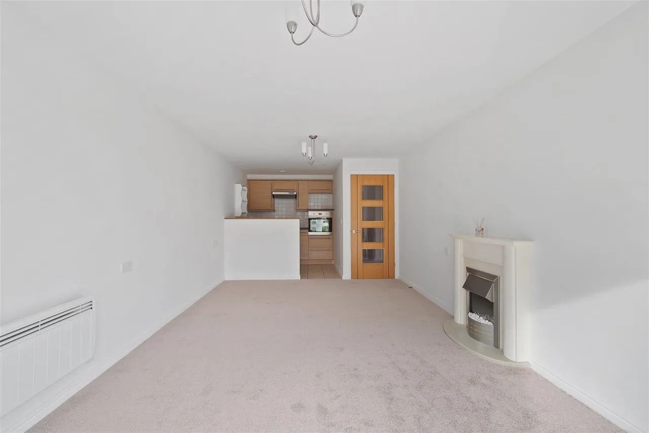Avenue Road, Lymington, SO41, photo 4