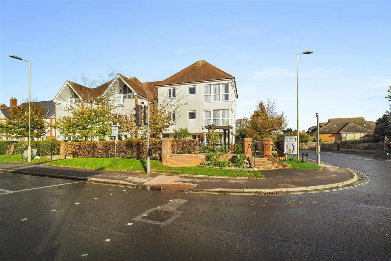 Avenue Road, Lymington, SO41, photo 14