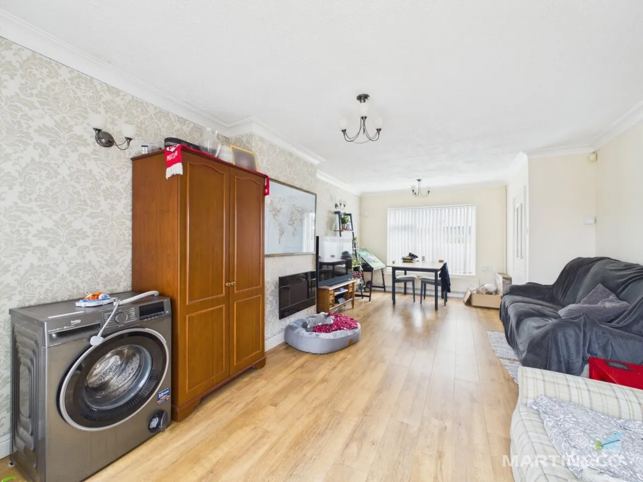 Moreton, Wirral, CH46, photo 4