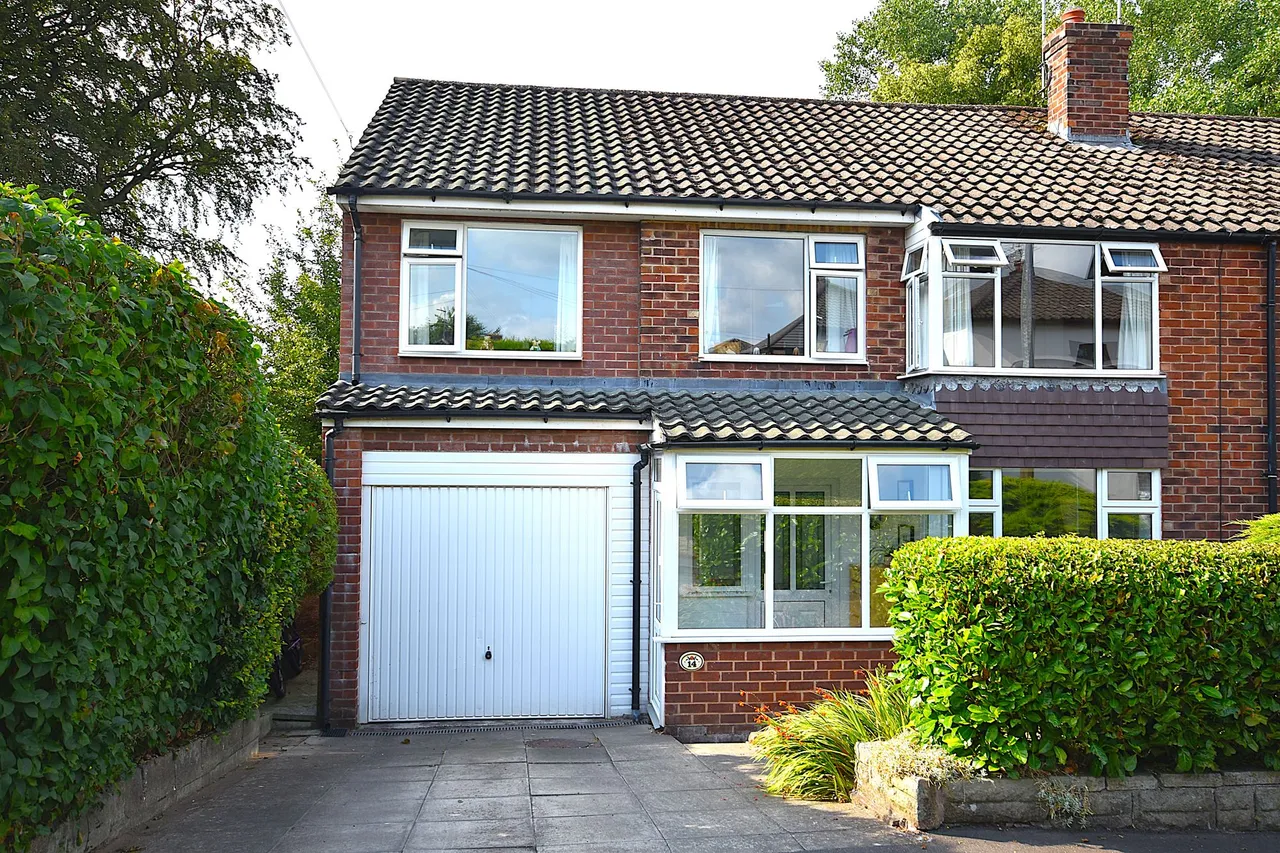 4 bed house for sale, Brynton Close, Macclesfield