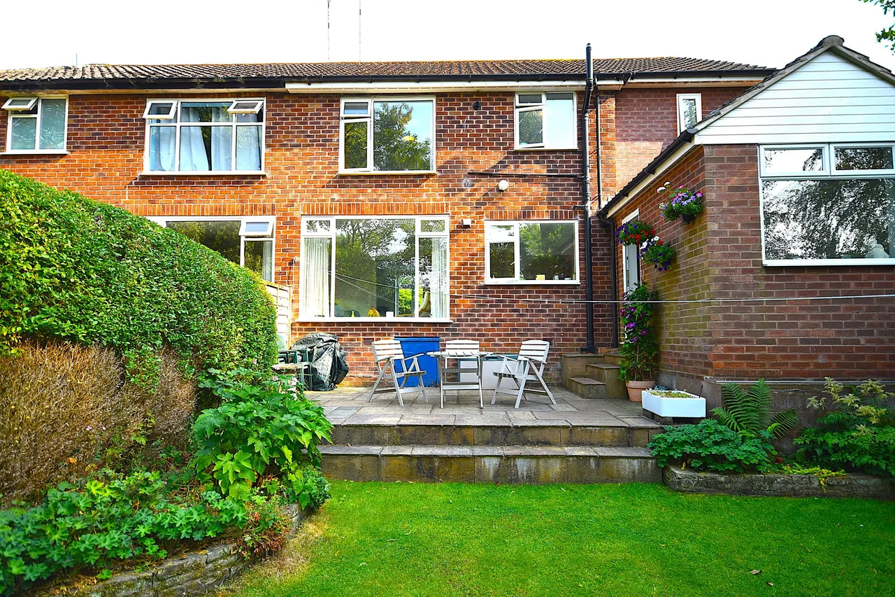 Brynton Close, Macclesfield, photo 16