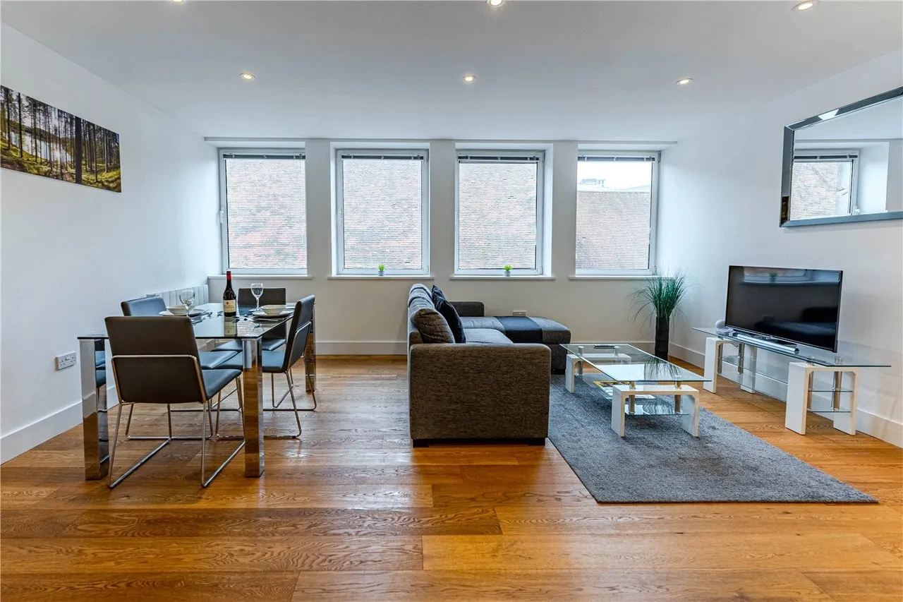 Sussex House, The Forbury, Reading, RG1, photo 6