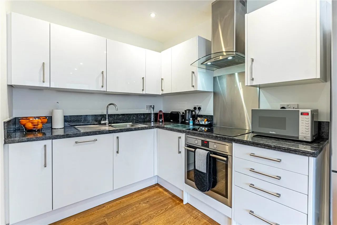 Sussex House, The Forbury, Reading, RG1, photo 2