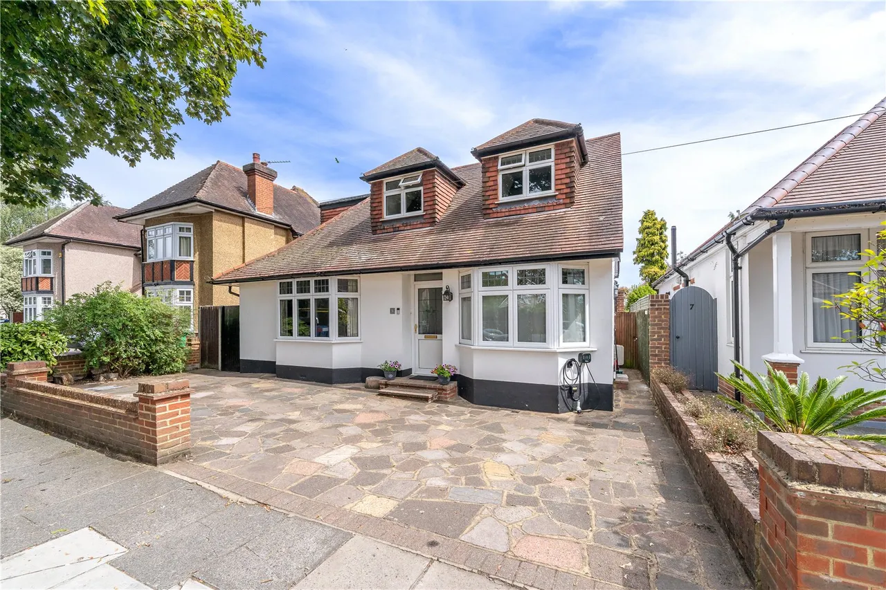 5 bed house for sale — Coniston Road, Twickenham, TW2 7HH