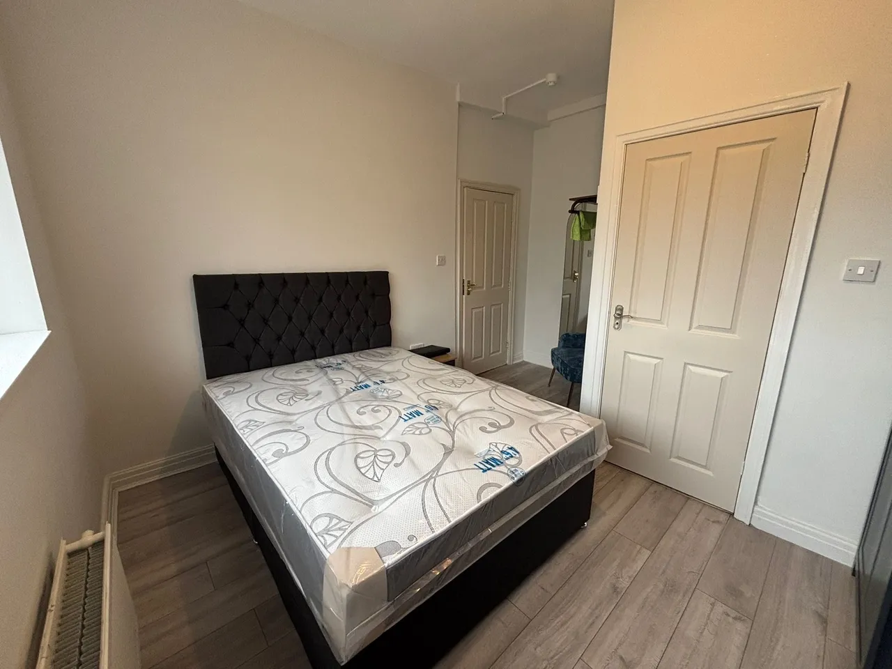 Huddersfield Road, Oldham, OL1, photo 2