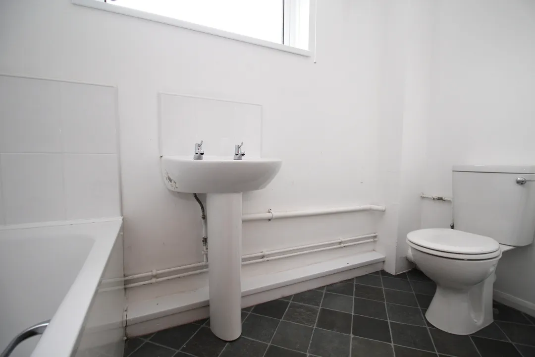 Strode Road, Street, photo 8