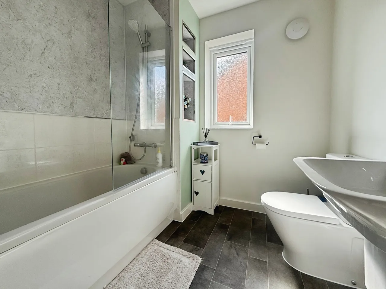 Greenkeepers Avenue, Basingstoke, Hampshire, RG23 7PZ, photo 4