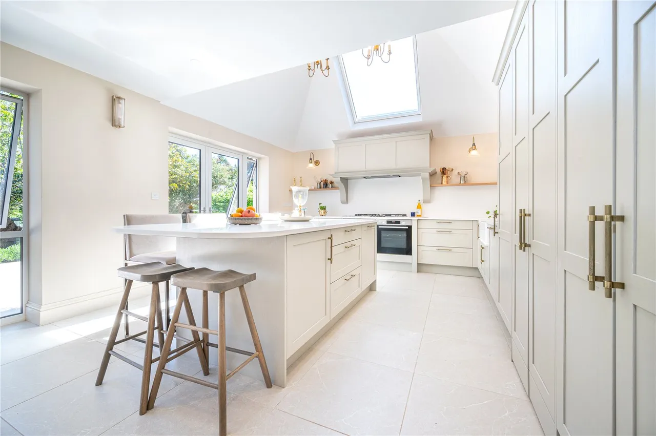 Bagley Wood Road, Kennington/Radley, Oxford, Oxfordshire, OX1 5LY, photo 10
