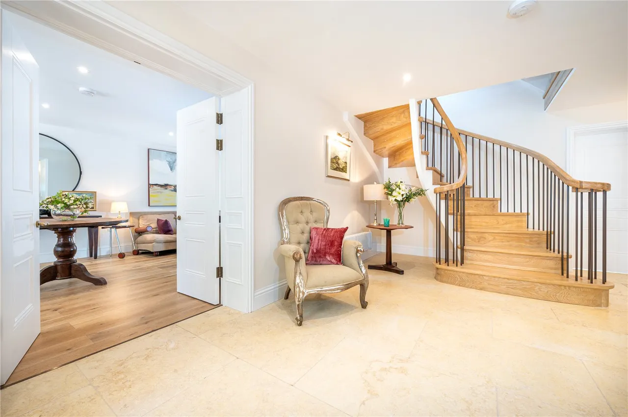 Bagley Wood Road, Kennington/Radley, Oxford, Oxfordshire, OX1 5LY, photo 6