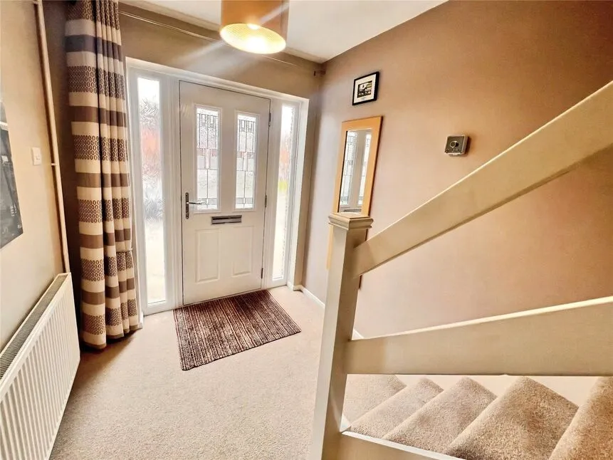 Brackenwood Road, Burton-on-Trent, Staffordshire, DE15, photo 8