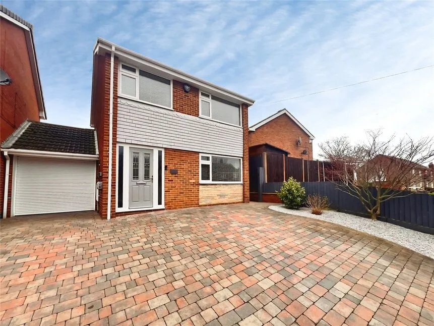 3 bed house for sale — Brackenwood Road, Burton-on-Trent, Staffordshire, DE15