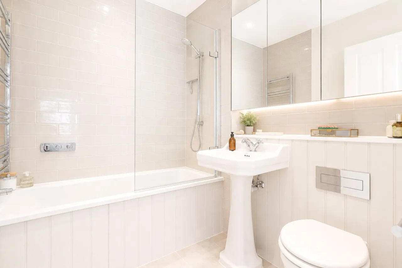 Red Cedar Avenue, Fleet, Hampshire, GU51 3HB, photo 4