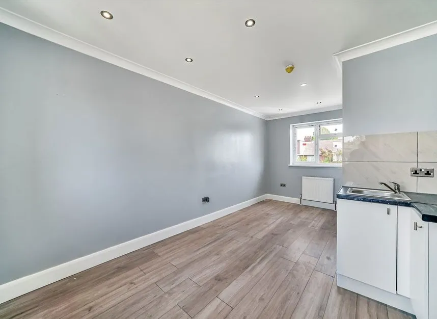 Rushdene Close, Northolt, UB5, photo 4