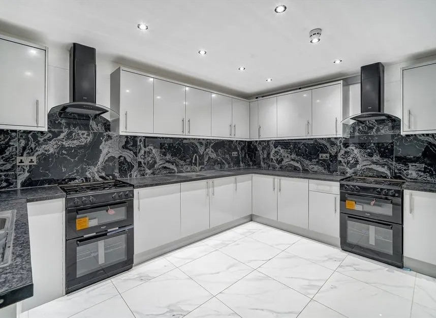 Rushdene Close, Northolt, UB5, photo 2