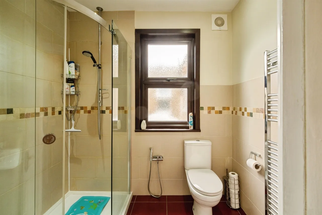 Coventry Road, Ilford, IG1, photo 15
