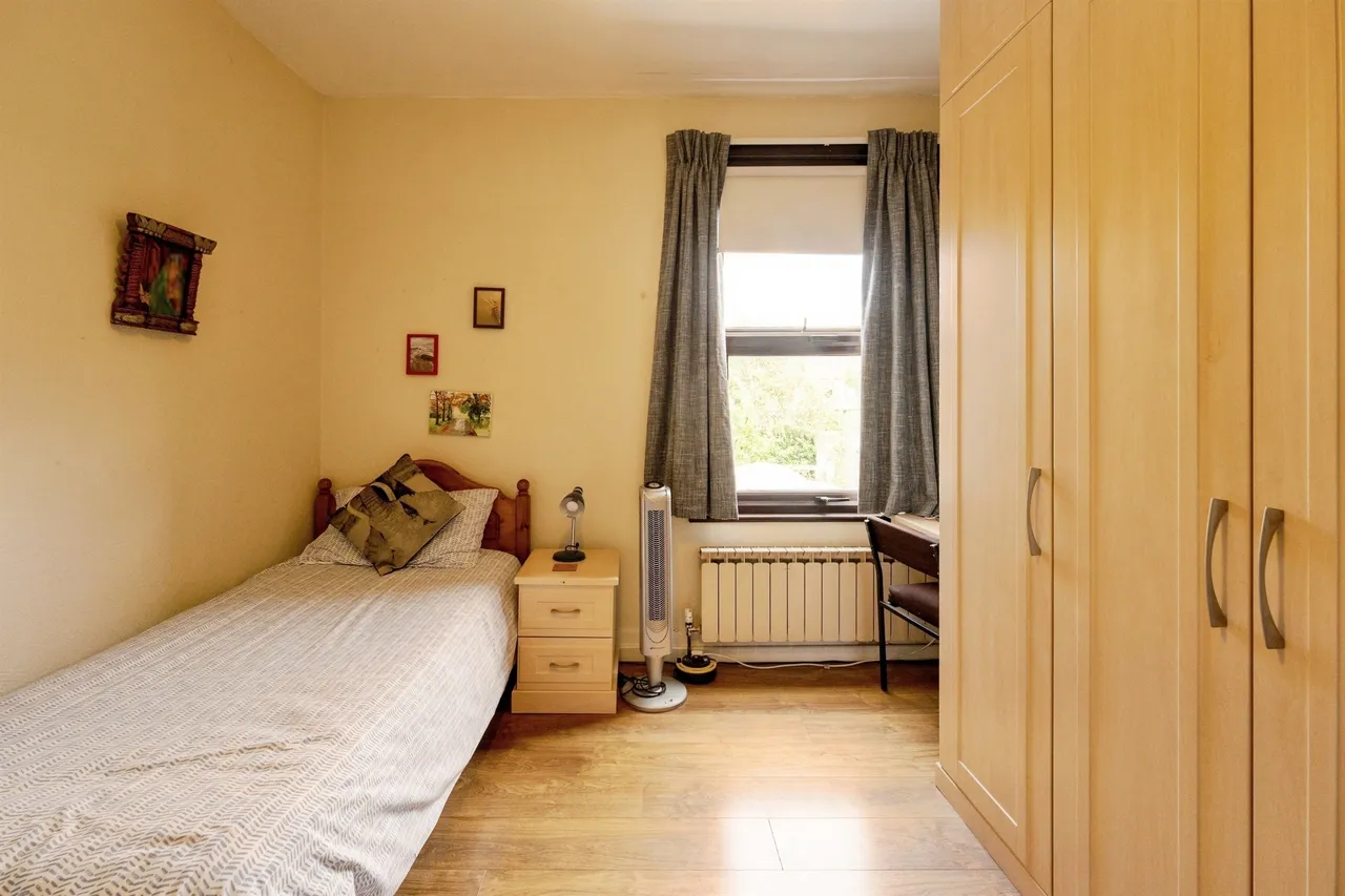 Coventry Road, Ilford, IG1, photo 10