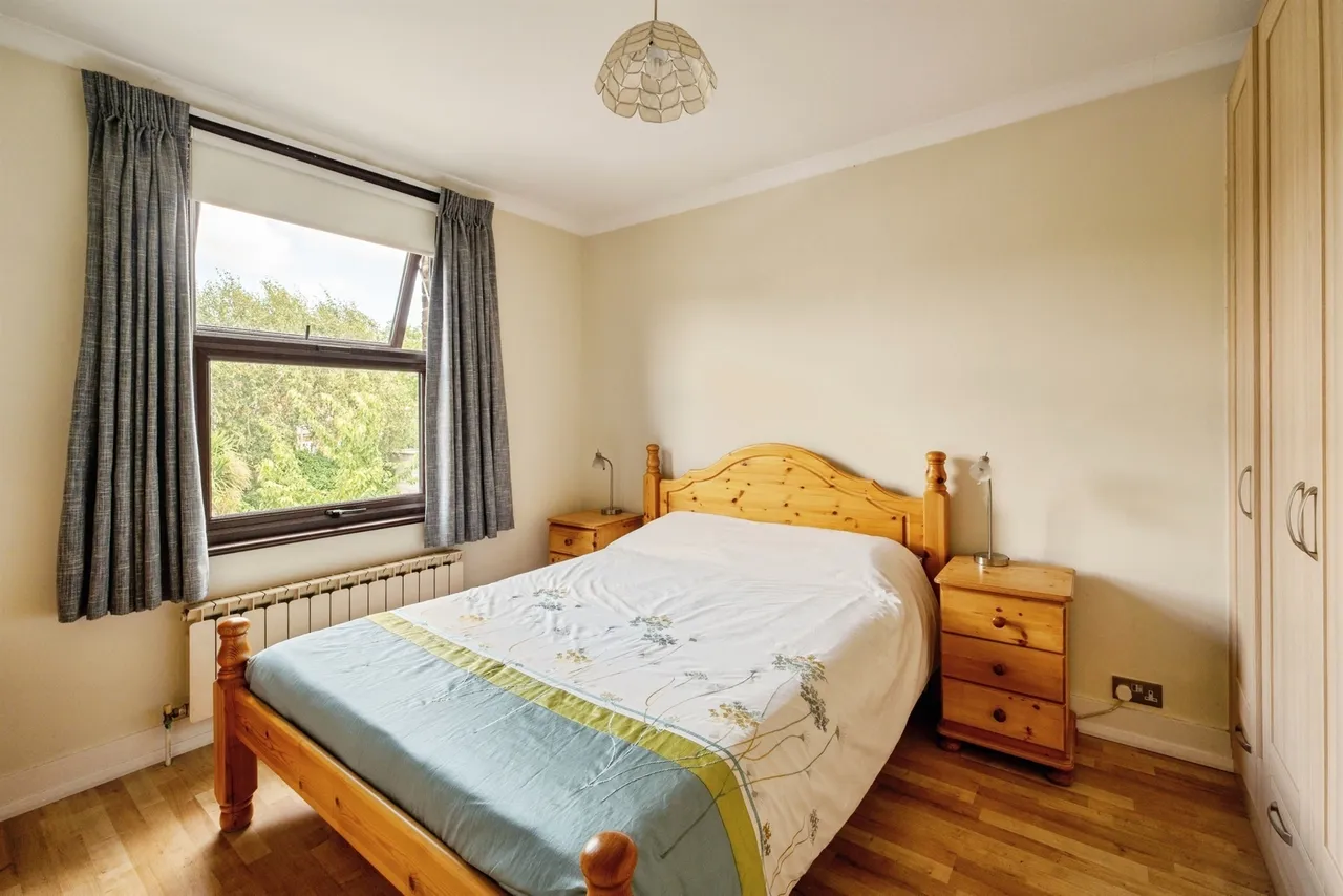 Coventry Road, Ilford, IG1, photo 6
