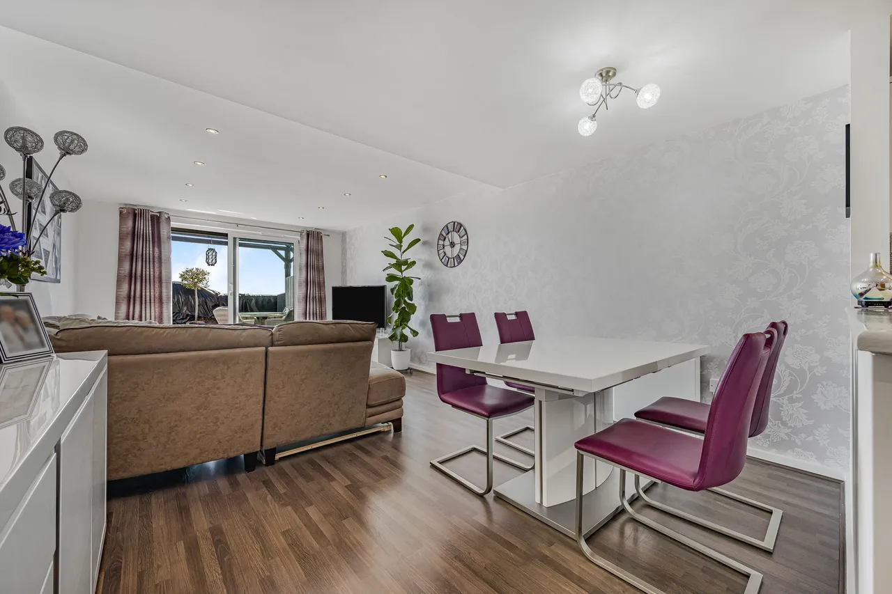 Blackburn Road, Bolton, photo 8
