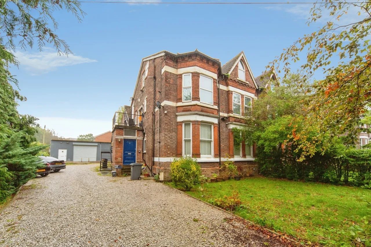 2 bed flat for sale, Egerton Park, Birkenhead, CH42