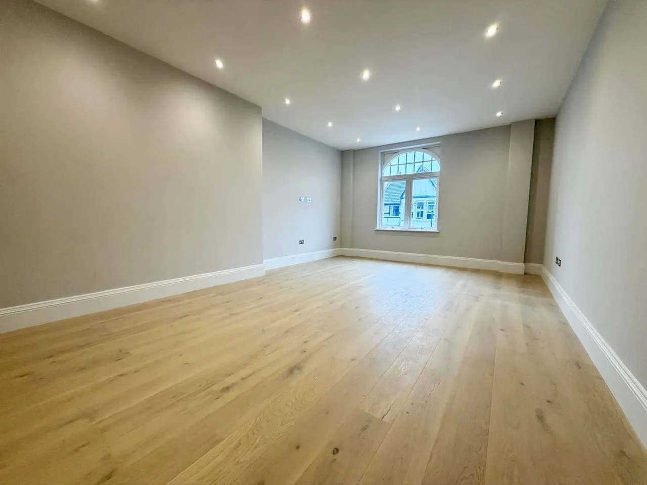 The Grand apartments, Leigh-on-sea, SS9, photo 4