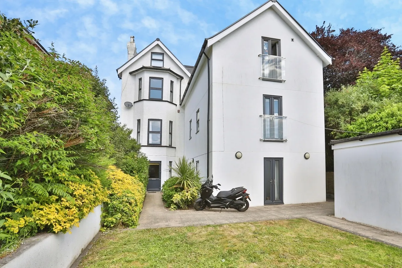 1 bed flat for sale, Southcote Road, Bournemouth, BH1