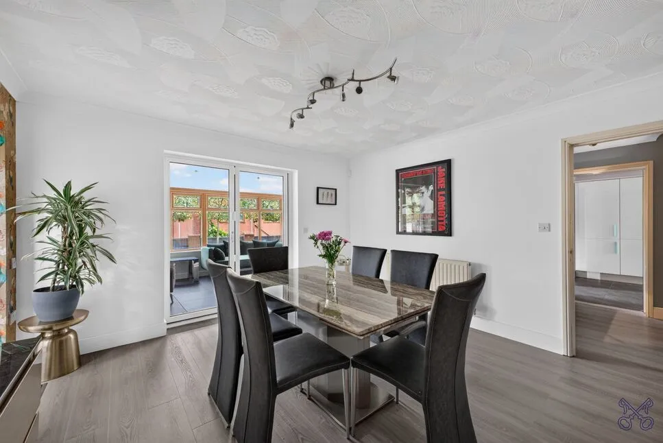 Bath Road, Worcester, Worcestershire, WR5, photo 5