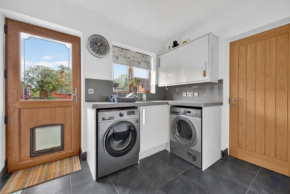 Bath Road, Worcester, Worcestershire, WR5, photo 11