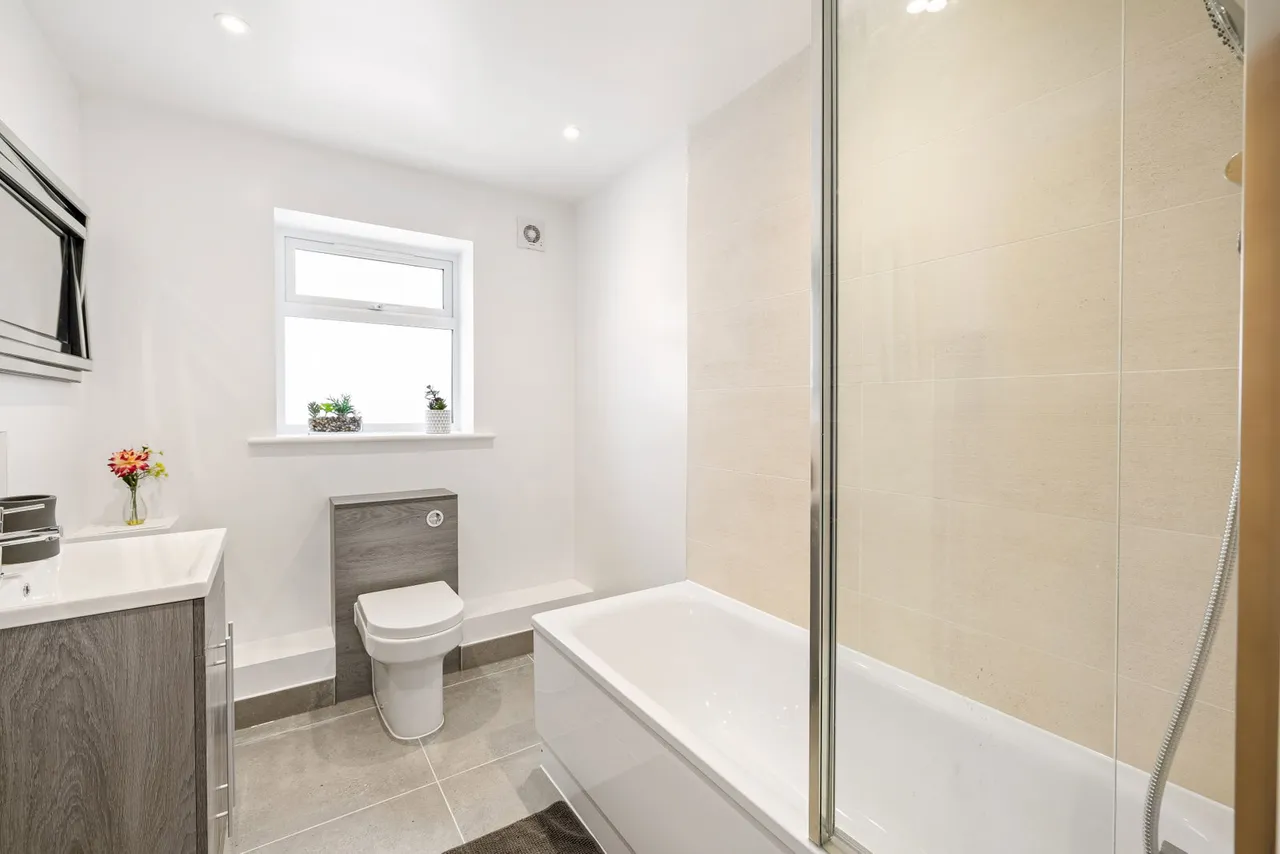 Town Wood Close, Lindfield, RH16, photo 18