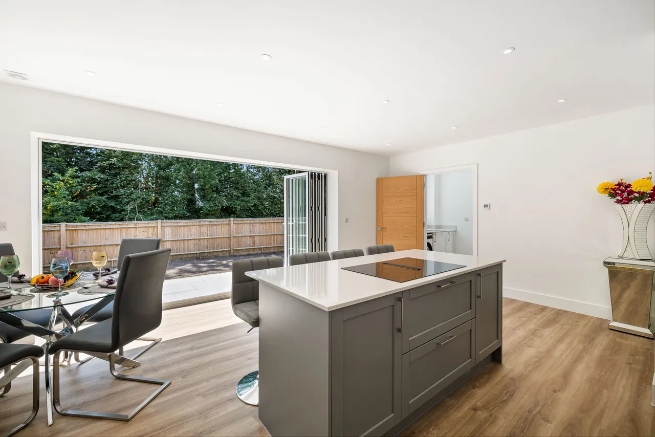 Town Wood Close, Lindfield, RH16, photo 5