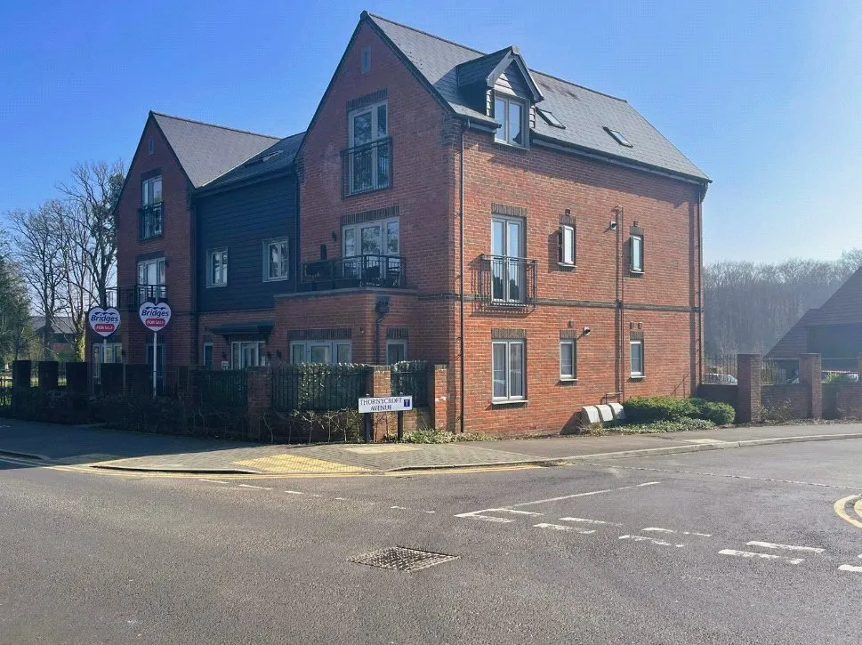 2 bed flat for sale — Brunswick Road, Deepcut, Camberley, Surrey, GU16 6FE