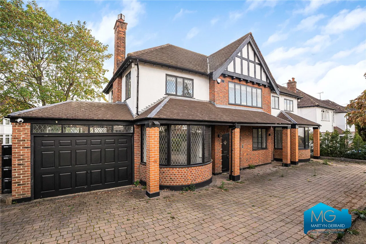 5 bed house to rent, Forestdale, London, N14