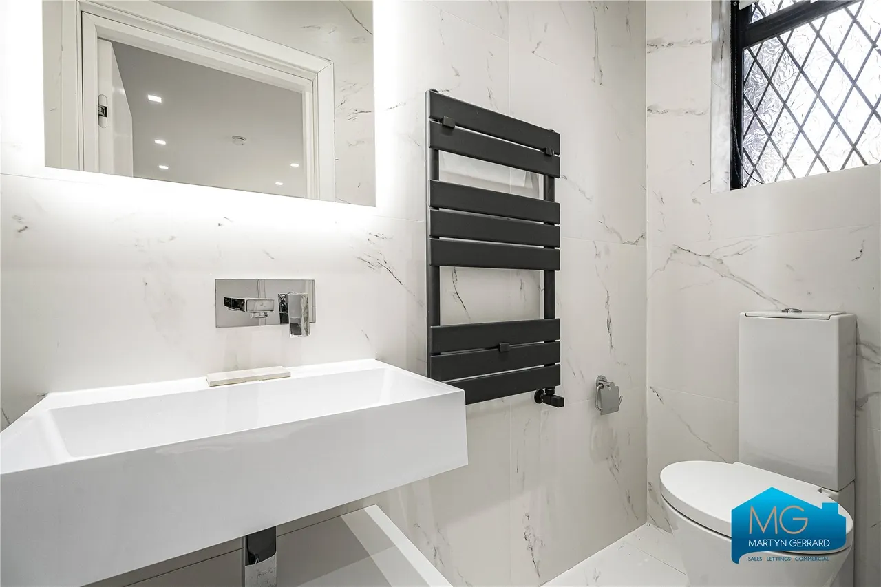 Forestdale, London, N14, photo 45