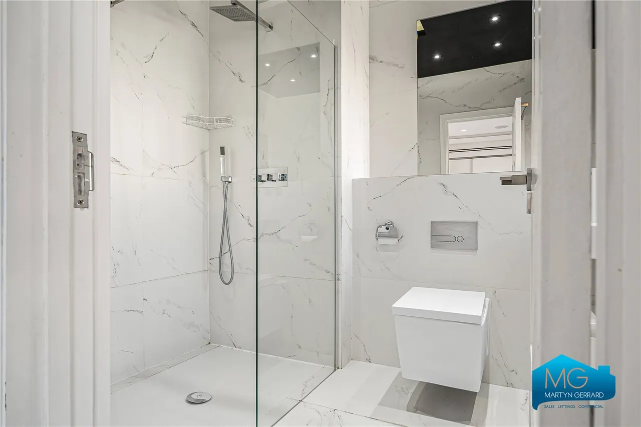 Forestdale, London, N14, photo 27