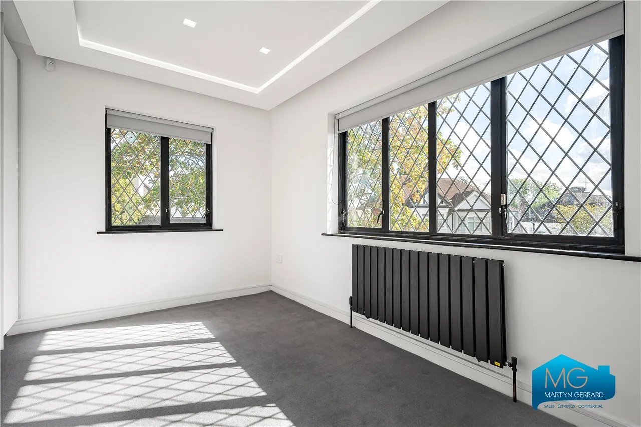 Forestdale, London, N14, photo 21