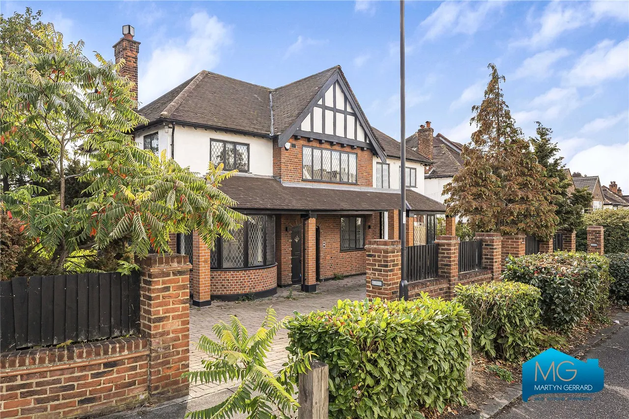 Forestdale, London, N14, photo 41