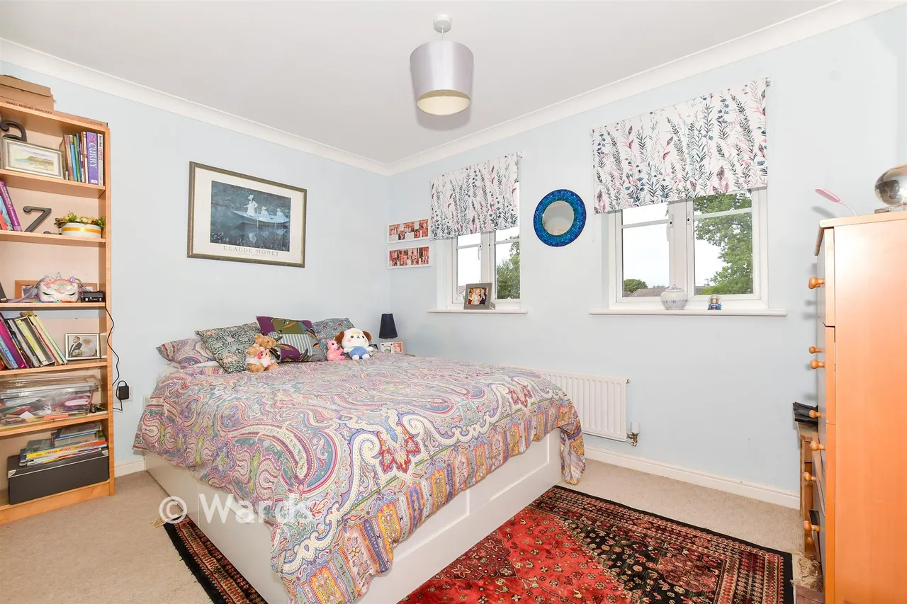 Lacock Gardens, Maidstone, ME15, photo 12
