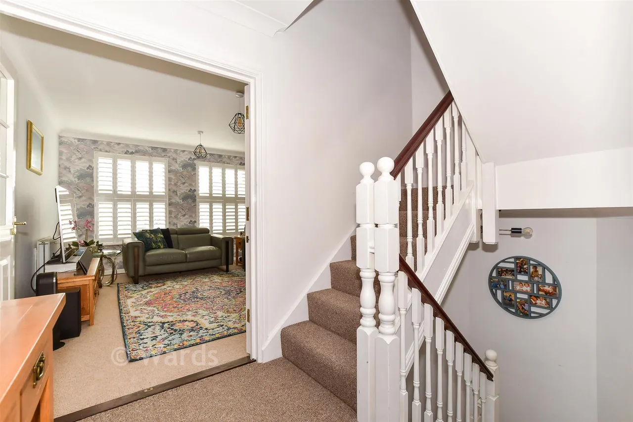 Lacock Gardens, Maidstone, ME15, photo 11